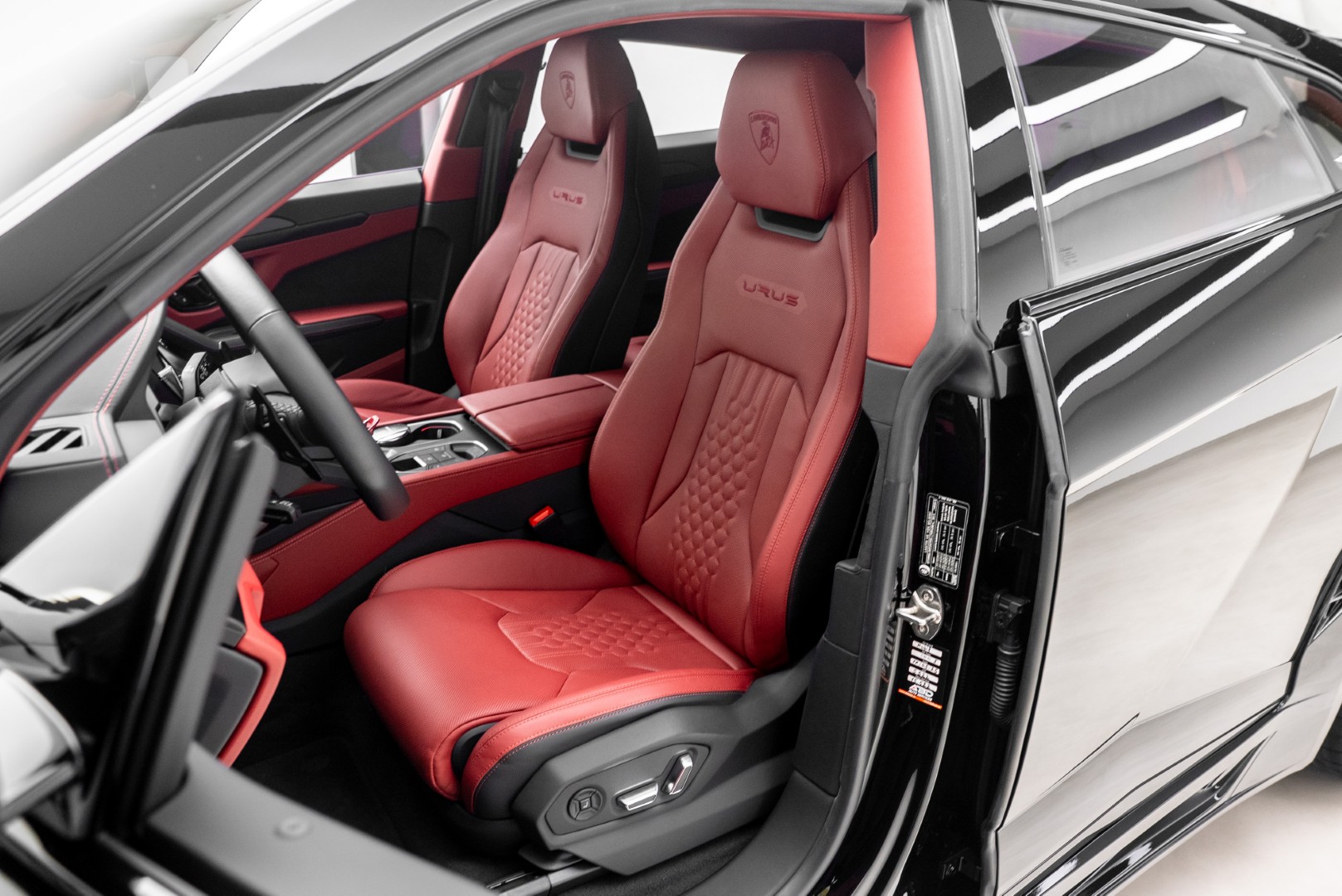 2024 URUS BY NOVITEC | FULL CARBON | BANG OLUFSEN | HIGH SPEC